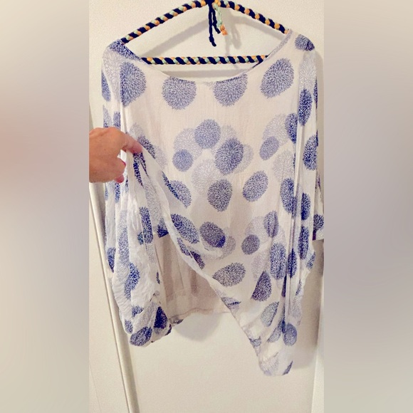 Silk batwing style top - Picture 5 of 6